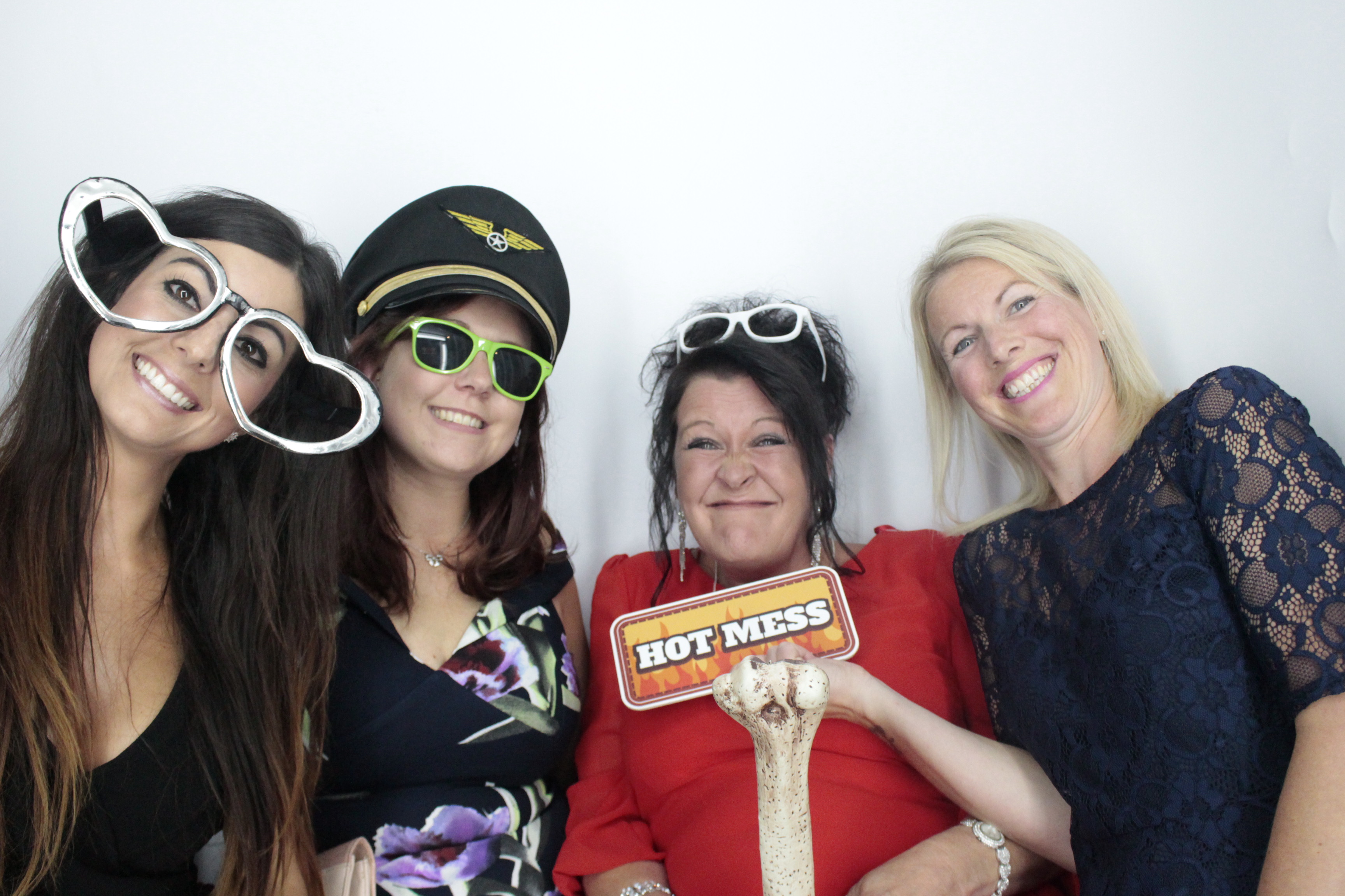 Kim & Andy's Wedding | View more photos from the event at gallery.myphotoboothexperience.co.uk/u/MyPhotoBoothExperienceLtd/Kim-Andys-Wedding